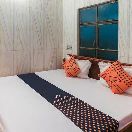 Spot On 67728 Ashish Guest House Jaunpur Exteriör bild