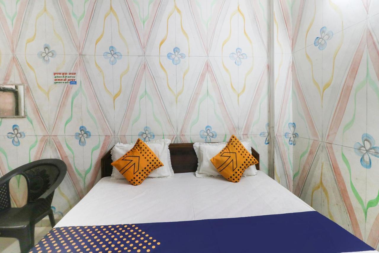 Spot On 67728 Ashish Guest House Jaunpur Exteriör bild