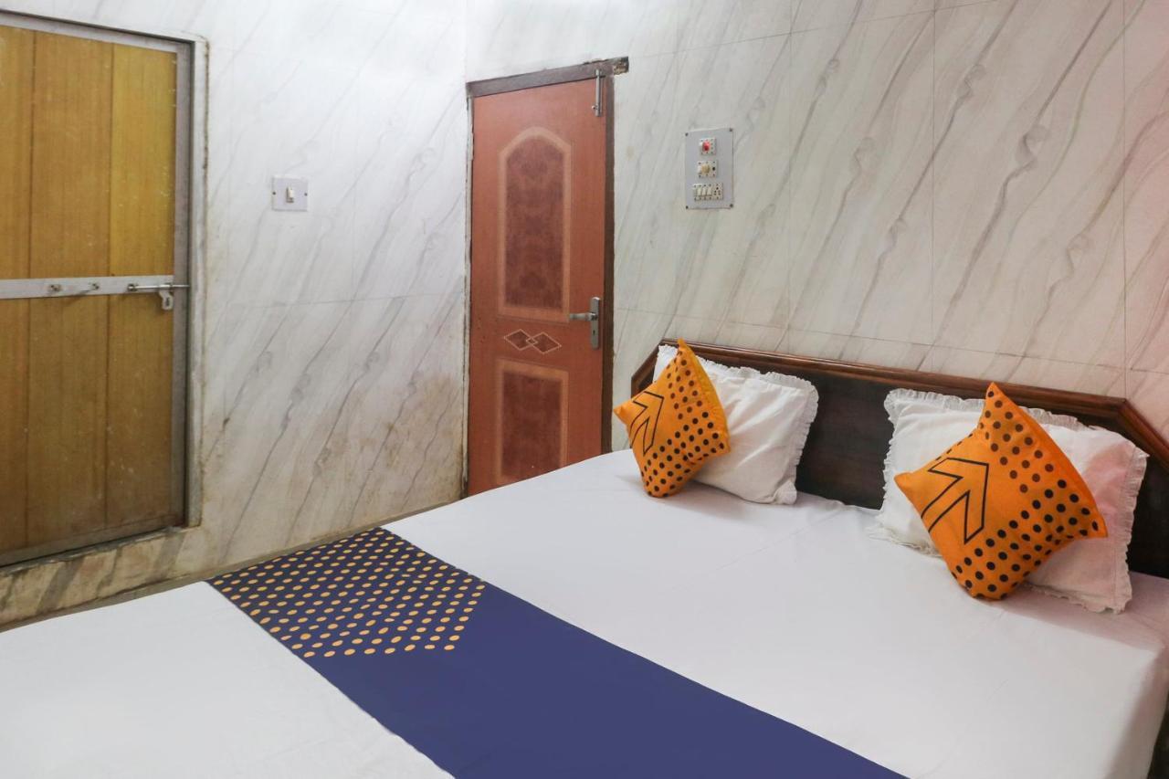 Spot On 67728 Ashish Guest House Jaunpur Exteriör bild